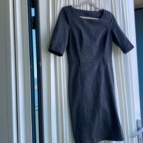 COPY - Banana Republic - size 8 - grey 3/4 sleeve dress - Picture 2 of 5